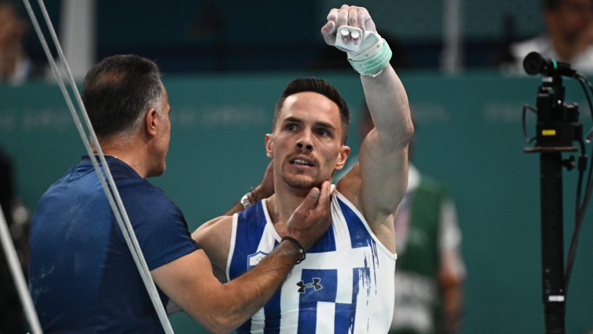 Λευτέρης Πετρούνιας: Xαιρέτησε την αποστολή της Εθνικής μπάσκετ και υποσχέθηκε… παρουσία στον αγώνα με τη Γερμανία (Video)