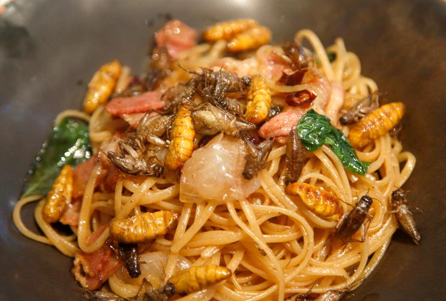 Η άνοδος του έντο – βιγκανισμού: Κάποιοι πιστεύουν ότι θα σώσουν τον κόσμο τρώγοντας έντομα