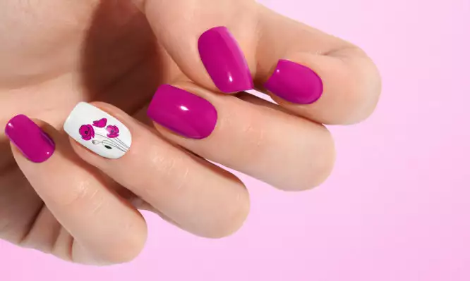 Μανικιούρ-πεντικιούρ: Τι βλάπτει και τι όχι τα νύχια – Μύθοι και αλήθειες