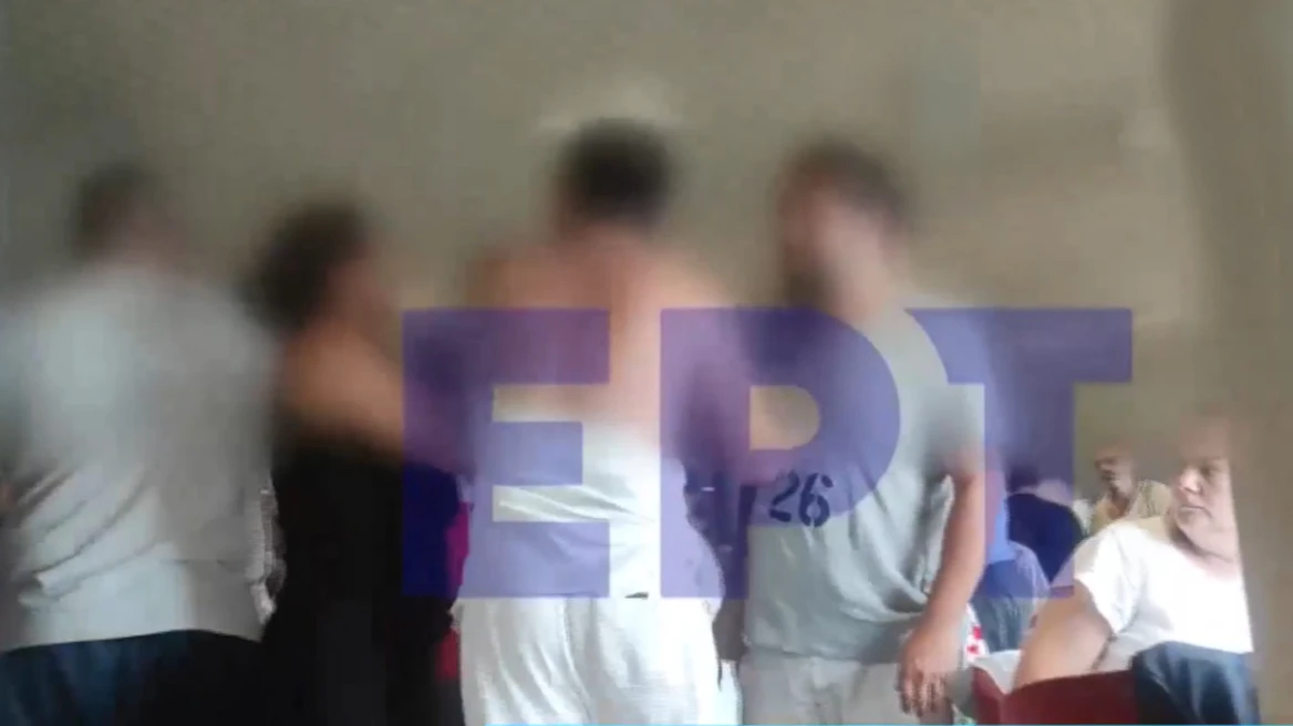 Άγριος καβγάς σε πλοίο: Επιβάτης πιάστηκε στα χέρια με μέλη του πληρώματος (Video)