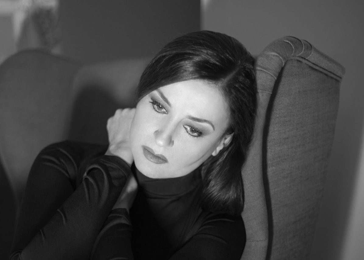 Καρυοφυλλιά Καραμπέτη στην «Κ»: Η τέχνη είναι από τους λίγους χώρους αντίστασης που μας απέμειναν