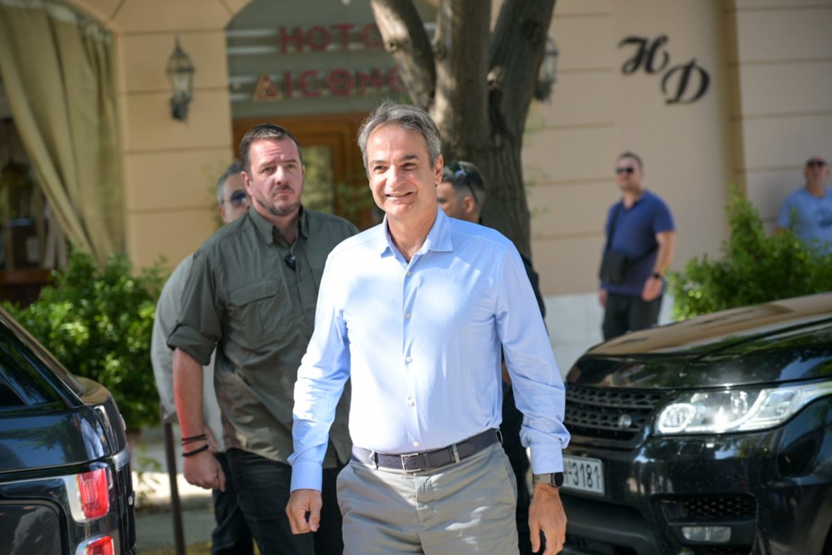 Κυριάκος Μητσοτάκης: Από το νέο γραφείο Κτηματογράφησης Λάρισας ξεκίνησε η επίσκεψη του πρωθυπουργού στην Θεσσαλία (ΦΩΤΟ)