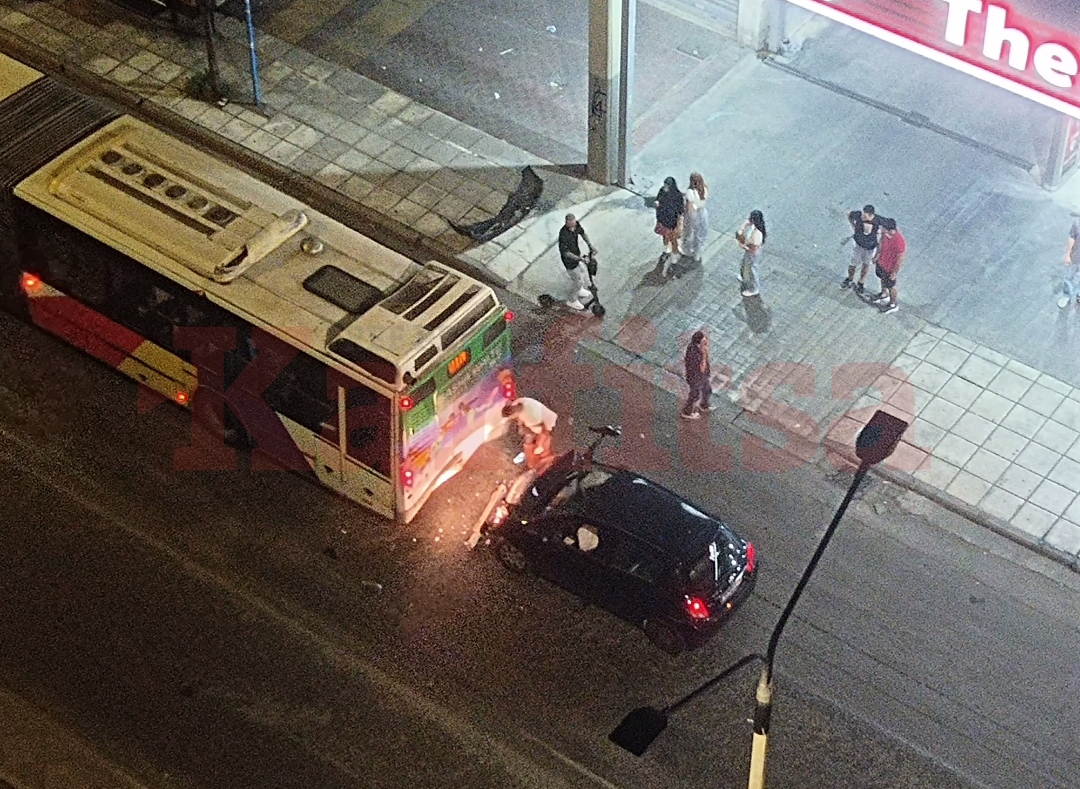 Θεσσαλονίκη: Λεωφορείο του ΟΑΣΘ συγκρούστηκε με ΙΧ στη Μοναστηρίου (ΦΩΤΟ+Video)