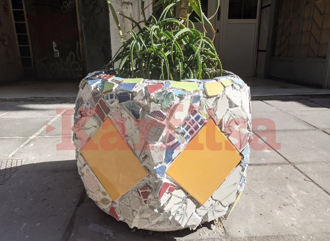 Τι είναι το «beauty bombing»; Ο σύλλογος που ανέλαβε να το κάνει στη Θεσσαλονίκη (ΦΩΤΟ)