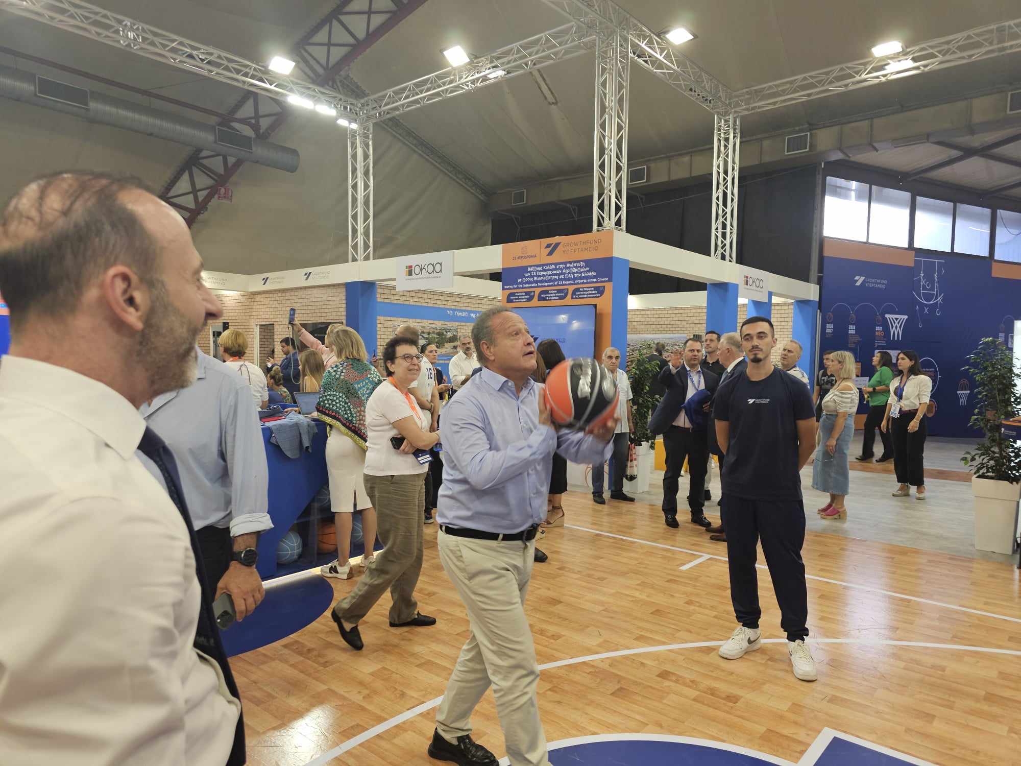 Σκοράρει ο Αγγελούδης!