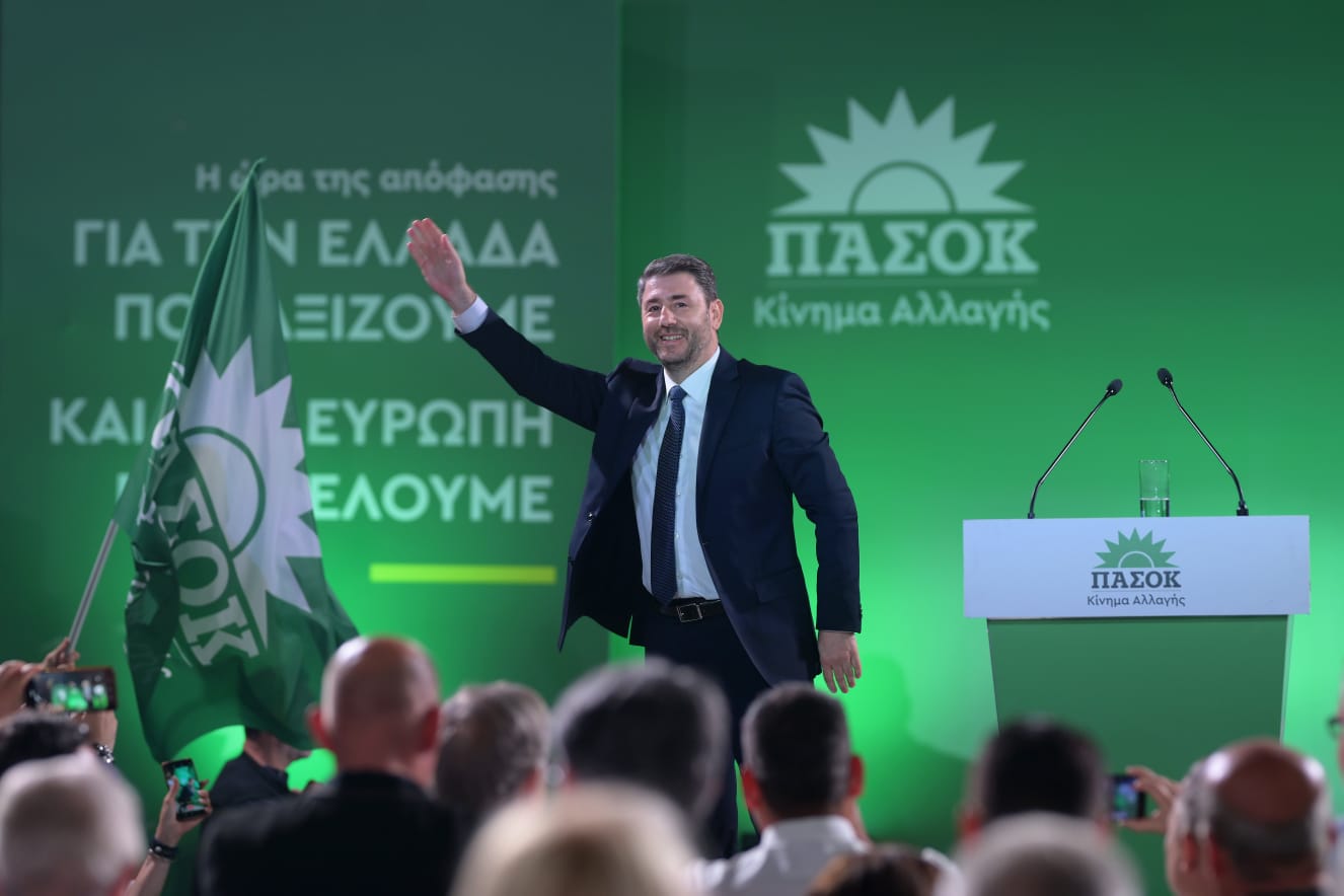 Ο Ν. Ανδρουλάκης στην Karfitsa: Μόνο το χέρι του ΠΑΣΟΚ μπορεί να ανοίξει την πόρτα εξόδου στη ΝΔ