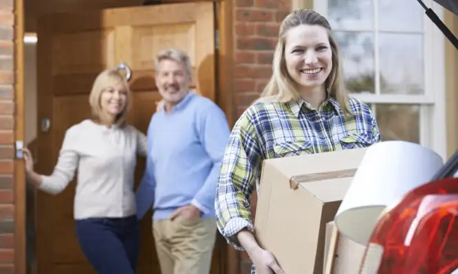 Σύνδρομο της άδειας φωλιάς: Πώς να συνειδητοποιήσετε ότι τα παιδιά φεύγουν από το σπίτι