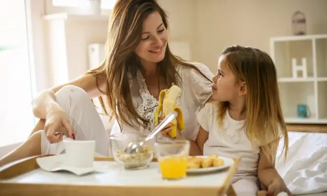 Μπανάνες, βρώμη και γιαούρτι: Ποιους κινδύνους κρύβουν για τα παιδιά με προδιάθεση διαβήτη τύπου 1