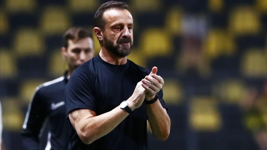 Άκης Μάντζιος: «Είμαι ικανοποιημένος, αλίμονο αν δεν στηρίζαμε τον Μορόν»