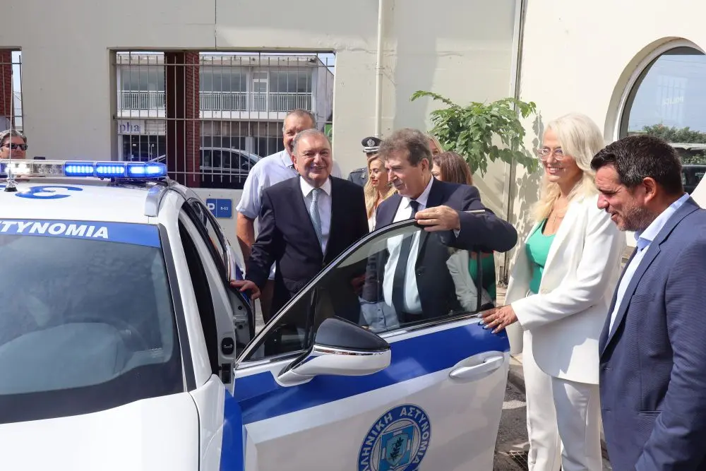 Θεσσαλονίκη: Ο δήμος Πυλαίας Χορτιάτη δώρισε περιπολικό στο αστυνομικό τμήμα της περιοχής