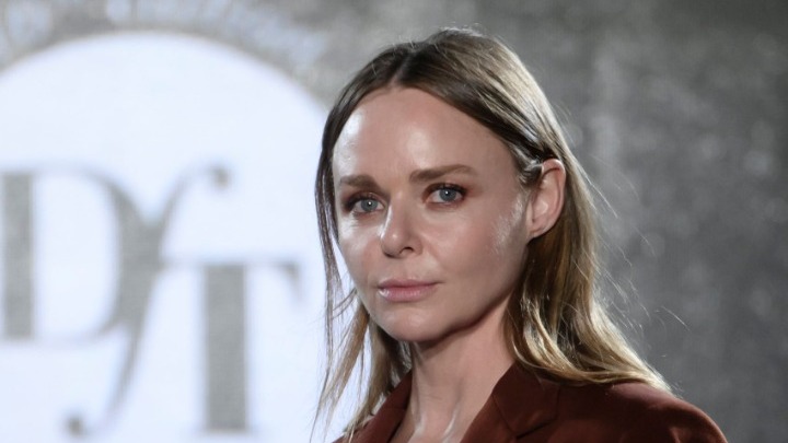 Η Στέλα ΜακΚάρτνεϊ φιλοξενεί στη Νέα Υόρκη την καμπάνια της PETA «Ποτέ Δέρμα»