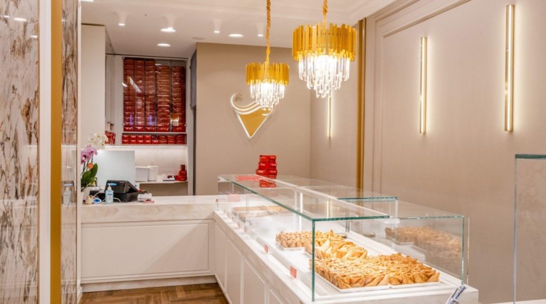 Ουρά… τεραστίων διαστάσεων για ένα γλυκό στη Θεσσαλονίκη (Video)