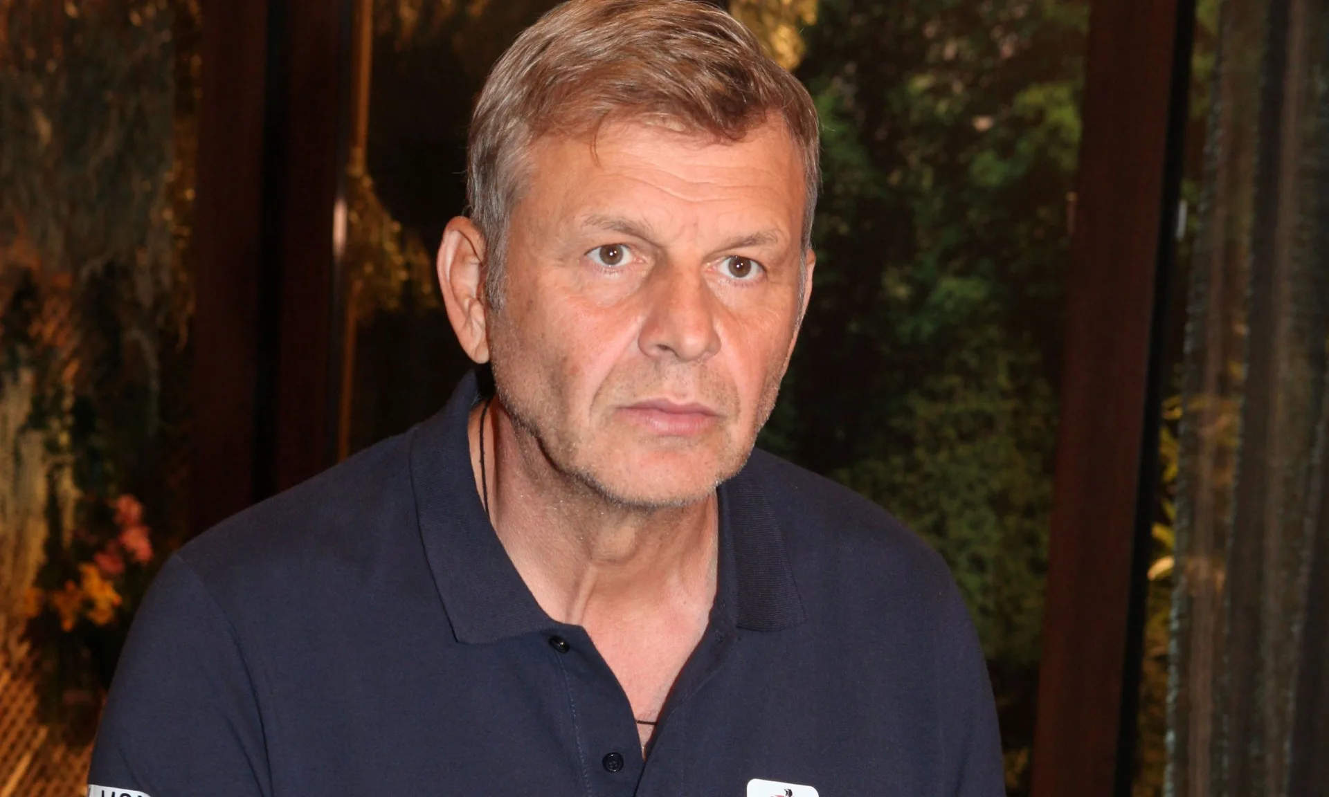 Απόστολος Γκλέτσος: Δεν είμαι ερωτευμένος, αλλά πάντοτε υπάρχει μια γυναίκα. Ποτέ δεν ξεμένω!