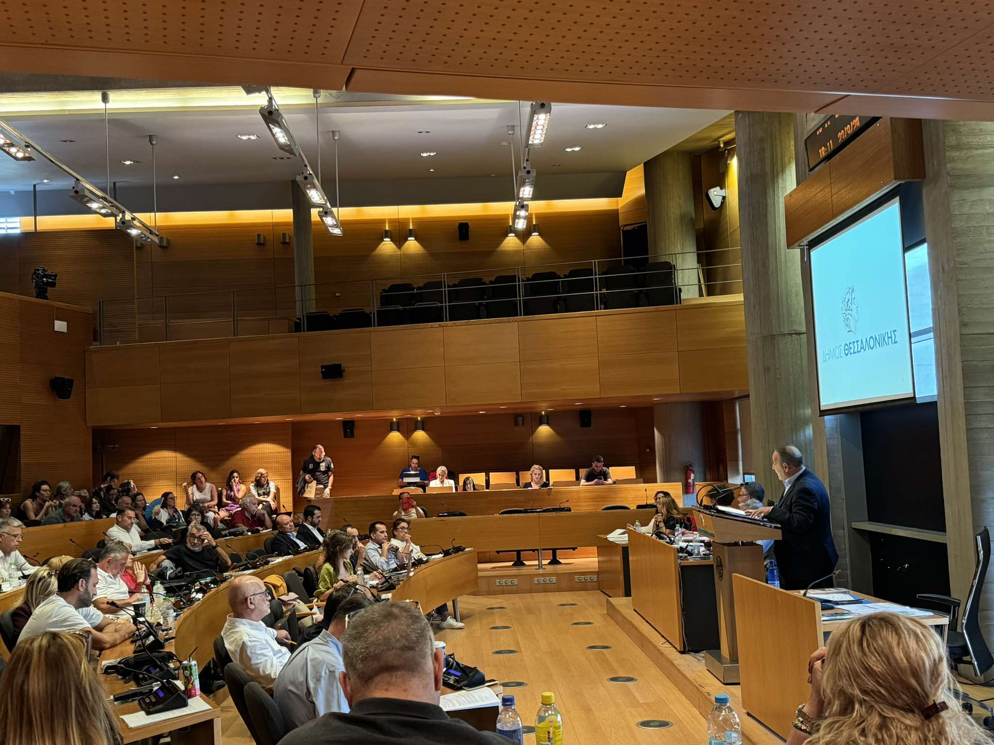 «Γκαζώνει» το δημοτικό συμβούλιο του Δ. Θεσσαλονίκης