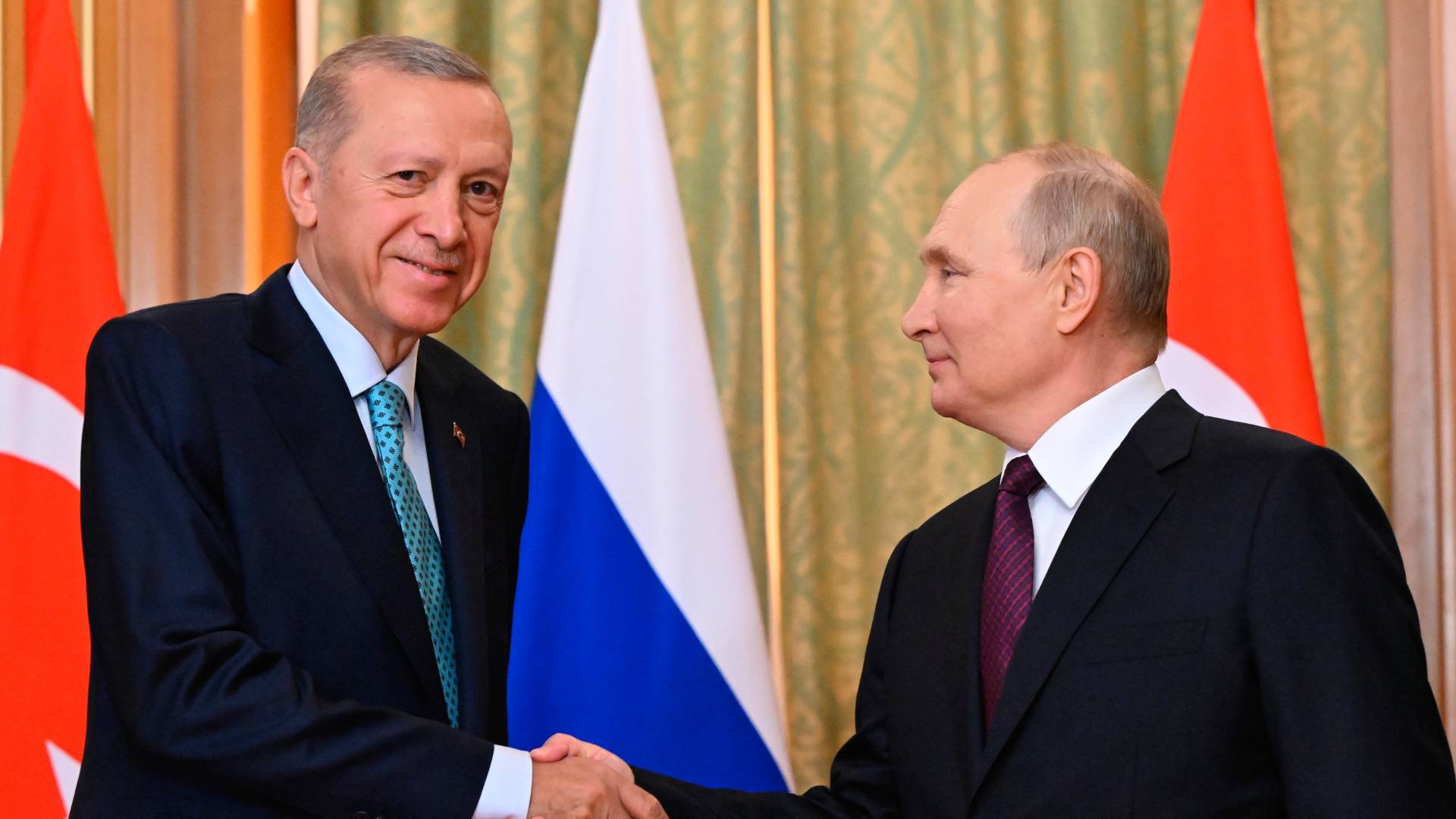 Τηλεφωνική επικοινωνία Ερντογάν – Πούτιν με αφορμή τα γενέθλια του Ρώσου προέδρου