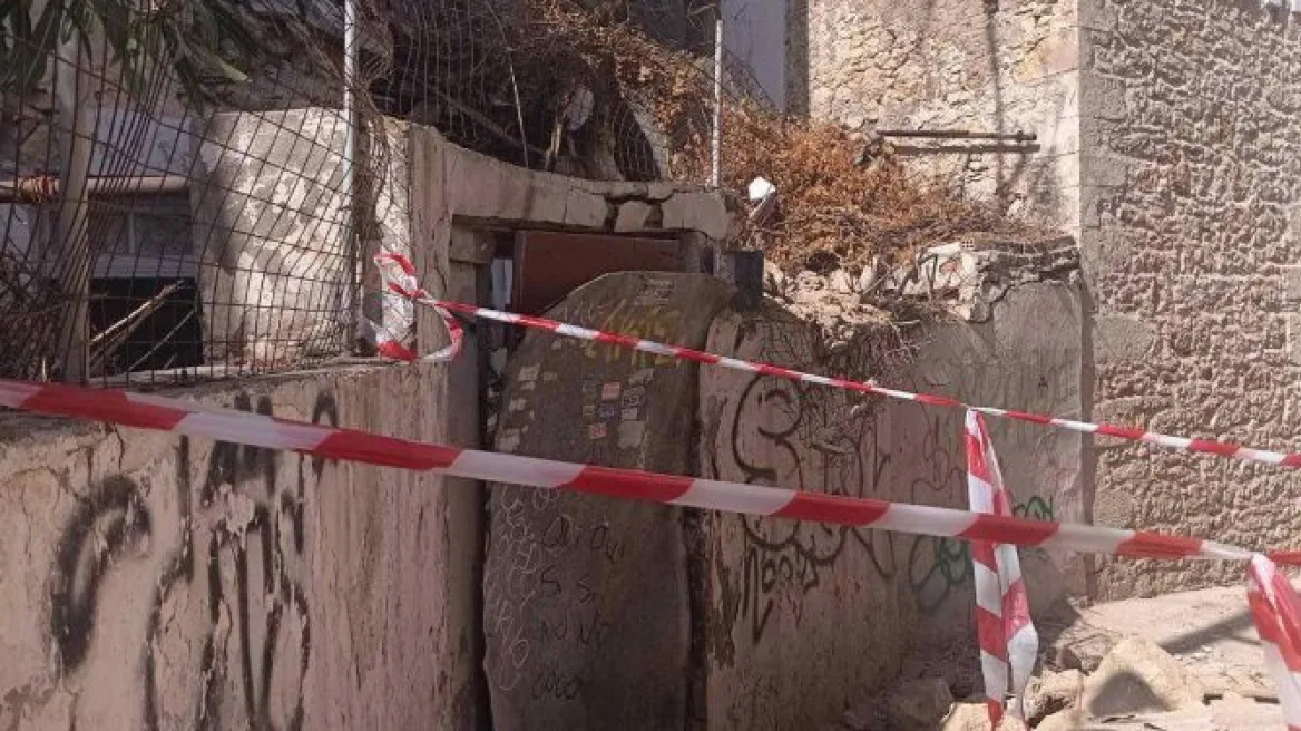 Κατέρρευσε τοίχος παλαιού σπιτιού στο κέντρο του Ηράκλειου Κρήτης