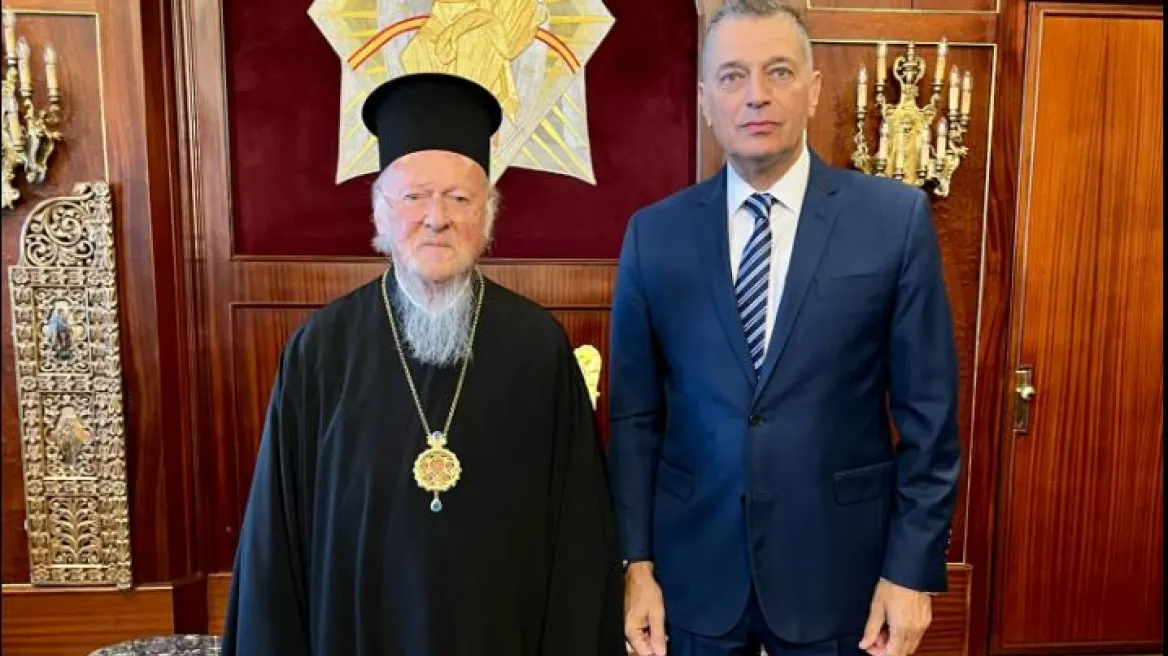 Δεκτός από τον Βαρθολομαίο έγινε ο νέος πολιτικός διοικητής του Αγίου Όρους, Αλ. Στεφανής (ΦΩΤΟ)