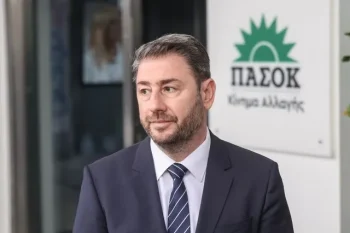 Πού τελειώνει η αυστηρότητα Ανδρουλάκη;
