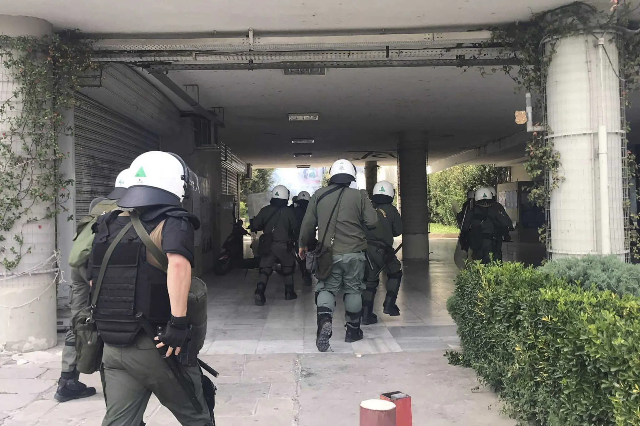 Θεσσαλονίκη: Τι λέει η ΕΛ.ΑΣ. για τον «απεγκλωβισμό» του Πρύτανη στο ΑΠΘ