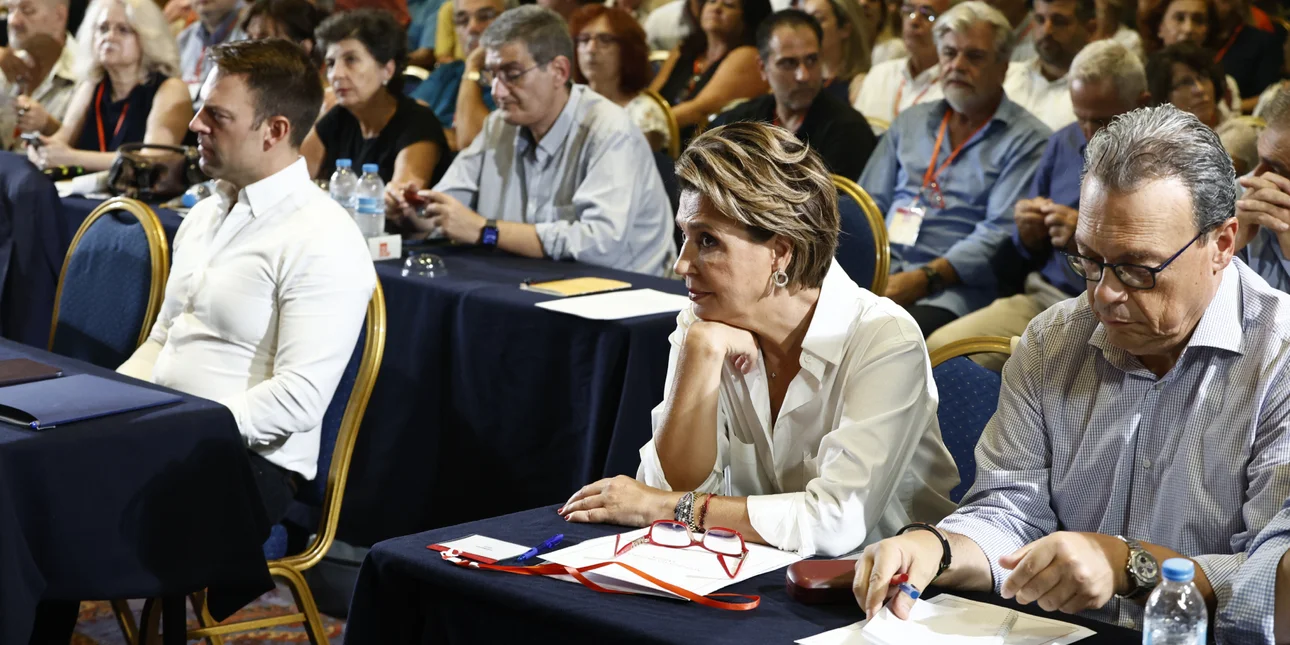 Απορρίφθηκε το αίτημα διαγραφής Σ. Κασσελάκη, επανεξετάζουν την τακτική τους οι «100»