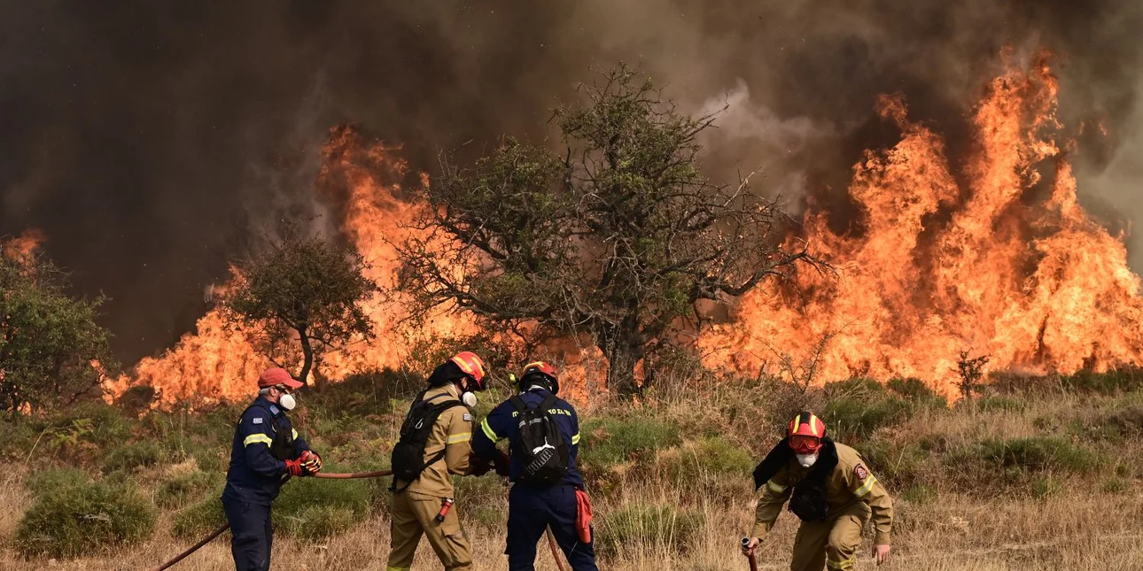 Ξυλόκαστρο: Πρόστιμο σε μελισσοκόμο που έκανε εργασίες την ημέρα που ξεκίνησε η φωτιά