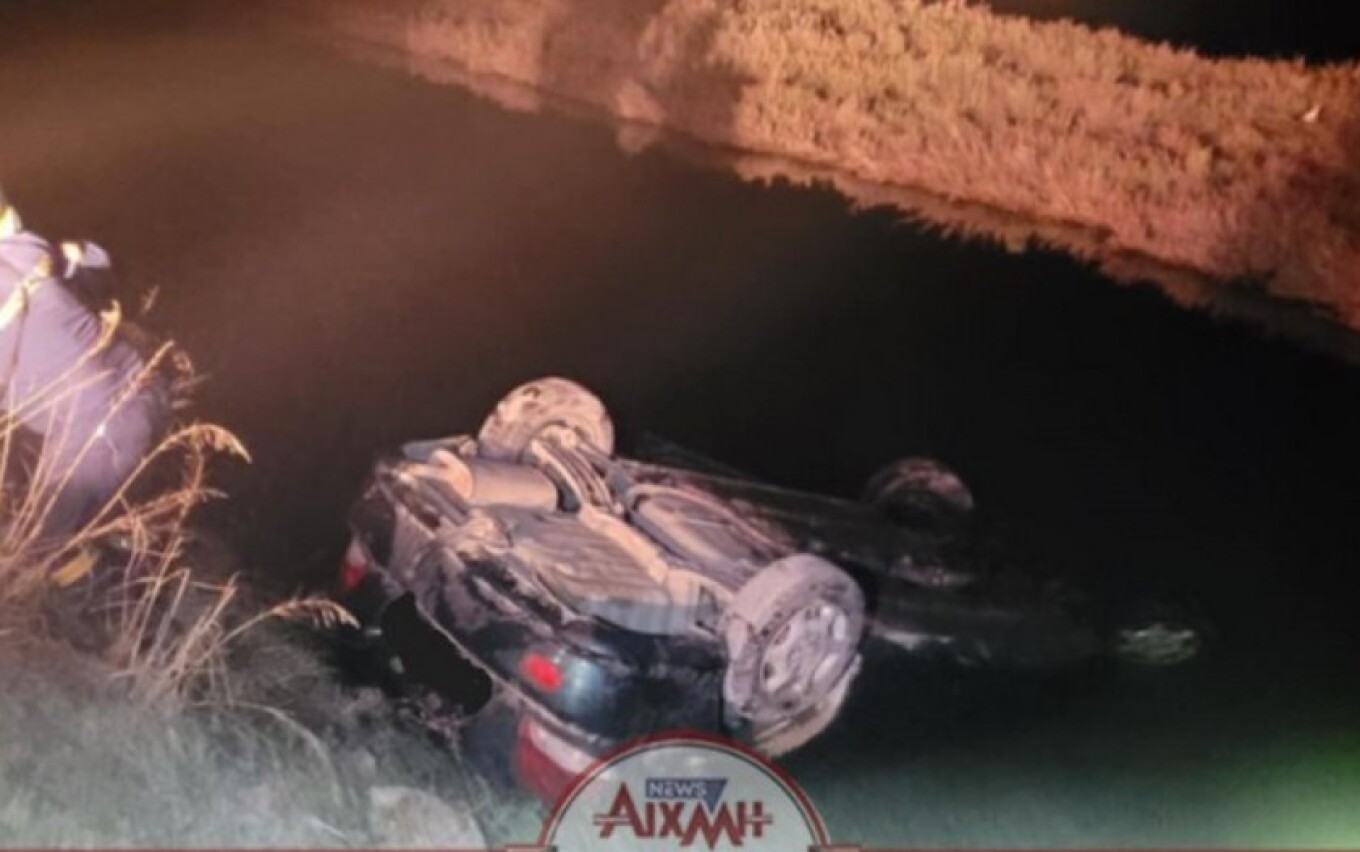 Μεσολόγγι: Ένας τραυματίας από την πτώση αυτοκινήτου σε αρδευτικό κανάλι (ΦΩΤΟ)