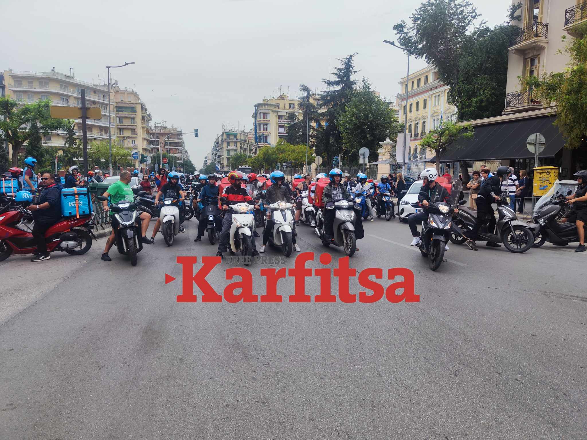 Θεσσαλονίκη: Μοτοπορεία διαμαρτυρίας έξω από το ΥΜΑΘ - Τα αιτήματα των διανομέων