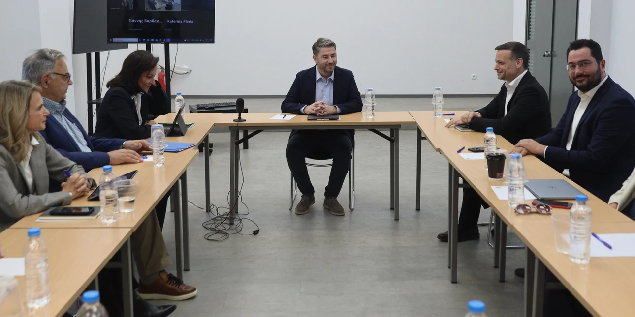 «Καρφί» Ά. Διαμαντοπούλου κατά Χ. Δούκα: «Η ομόνοια σπίτια χτίζει, η διχόνοια τα γκρεμίζει»