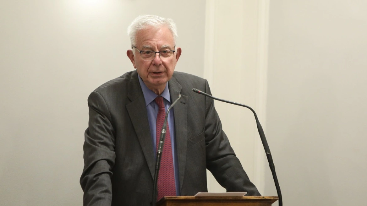 Ο Παναγιώτης Πικραμμένος αναγορεύεται σε επίτιμος διδάκτορας της Νομικής