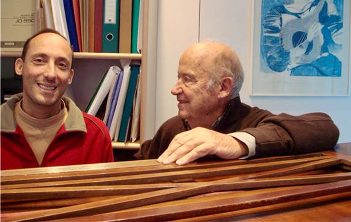 Μίμης Πλέσσας: Το συγκινητικό αντίο του γιου του Αντώνη – «Για 65 χρόνια με συντρόφευσε και πλούτισε την ζωή μου»