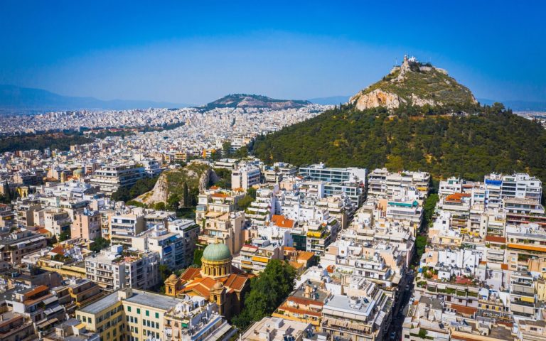 Ενεργοβόρα τα σπίτια των Ελλήνων – Ακριβή η ενεργειακή αναβάθμιση των ακινήτων