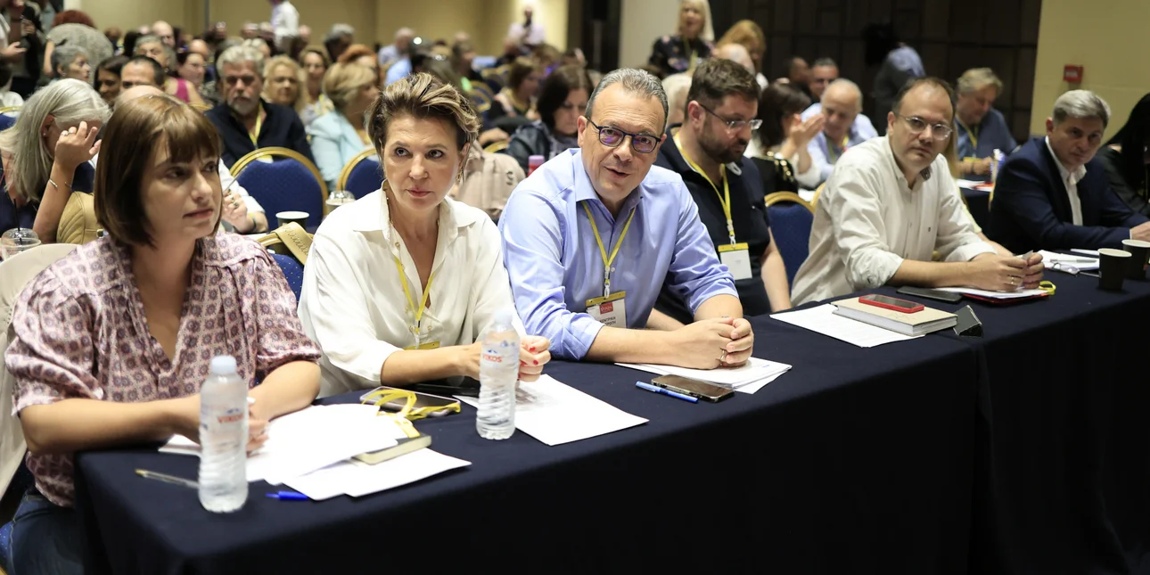 Στα άκρα η κόντρα στον ΣΥΡΙΖΑ ενόψει εκλογών -Μεταφορά συνεδρίου για 8-10 Νοεμβρίου, αίτημα για διαγραφή Κασσελάκη