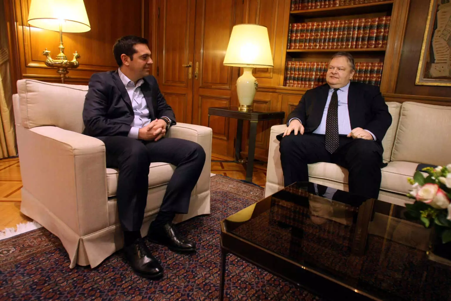 Μπουρλότο από τον Γιώργο Λιάνη και τα περί συγγνώμης Αλέξη Τσίπρα σε Ευάγγελο Βενιζέλο για την υπόθεση Novartis