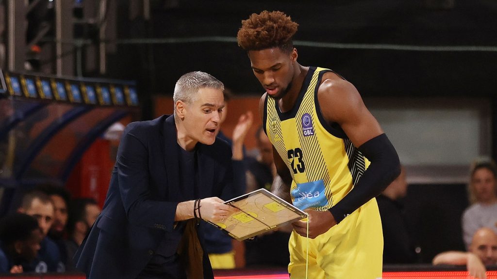 Στο Αμβούργο ο Άρης για την επιστροφή στις νίκες