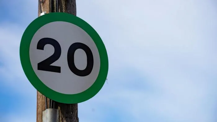 Πράσινο όριο ταχύτητας μπαίνει στους δρόμους – Ποιος ο ρόλος του