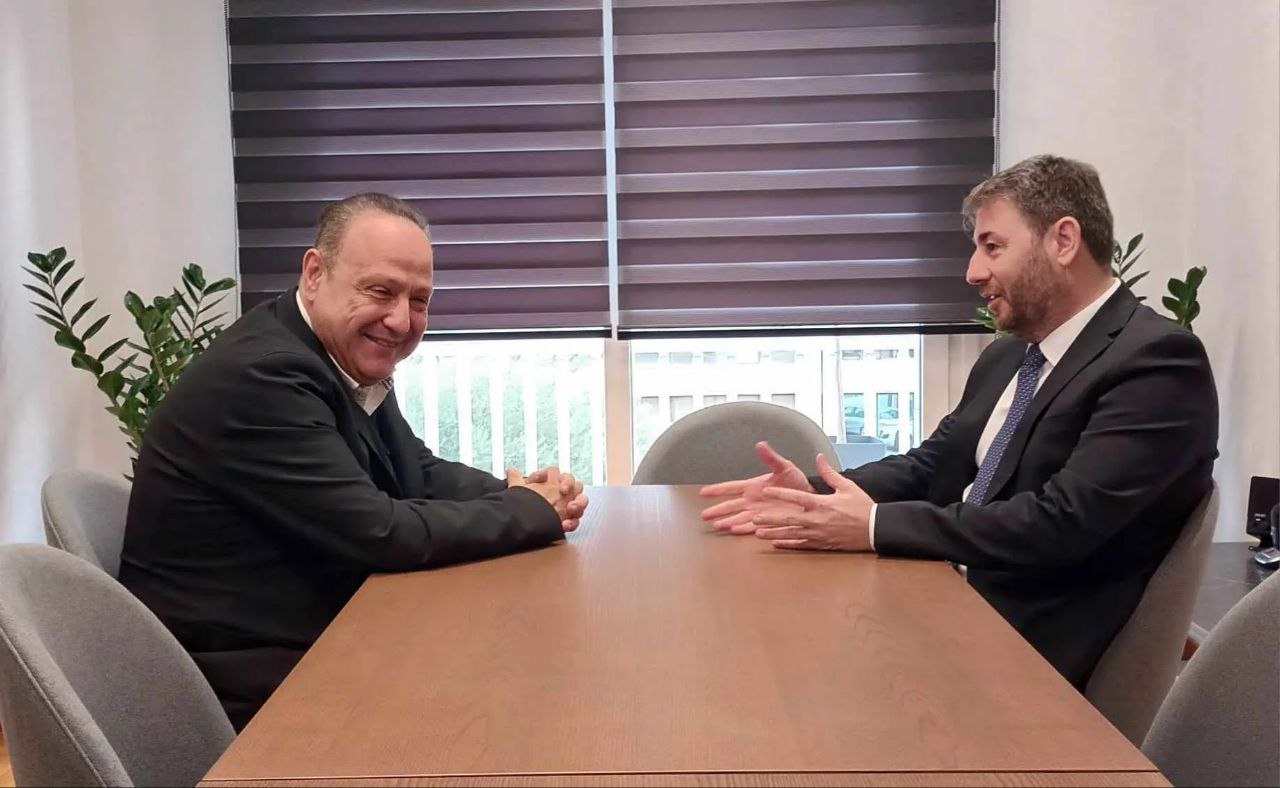 Η πρώτη επίσημη συνάντηση του Ν. Ανδρουλάκη ως αρχηγός της αξιωματικής αντιπολίτευσης με τον Σ. Αγγελούδη