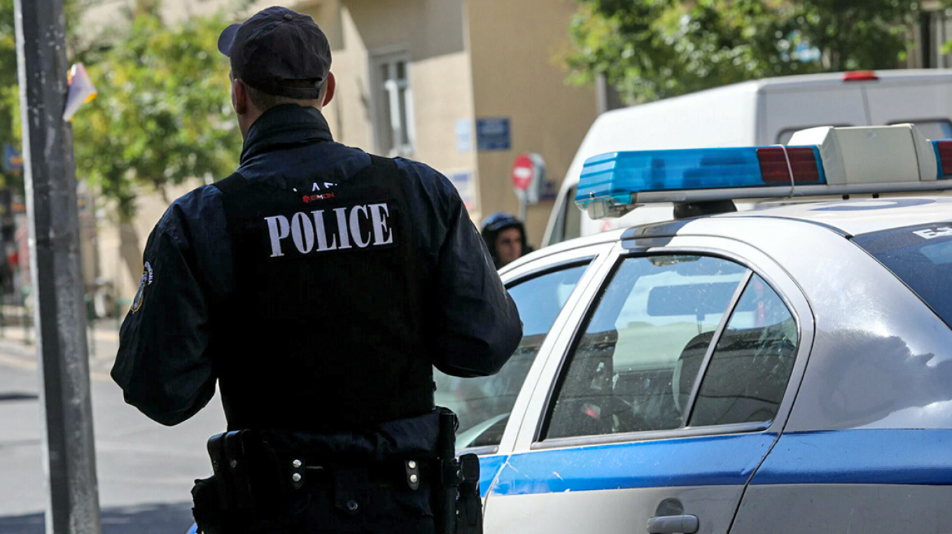 Θεσσαλονίκη: Αστυνομική επιχείρηση για παράνομη διαμονή στη χώρα - Τρεις συλλήψεις