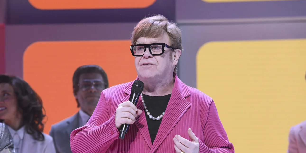 Έλτον Τζον: Αποκάλυψε ότι είναι τυφλός στο δεξί του μάτι – «Δεν βλέπω τίποτα πλέον»