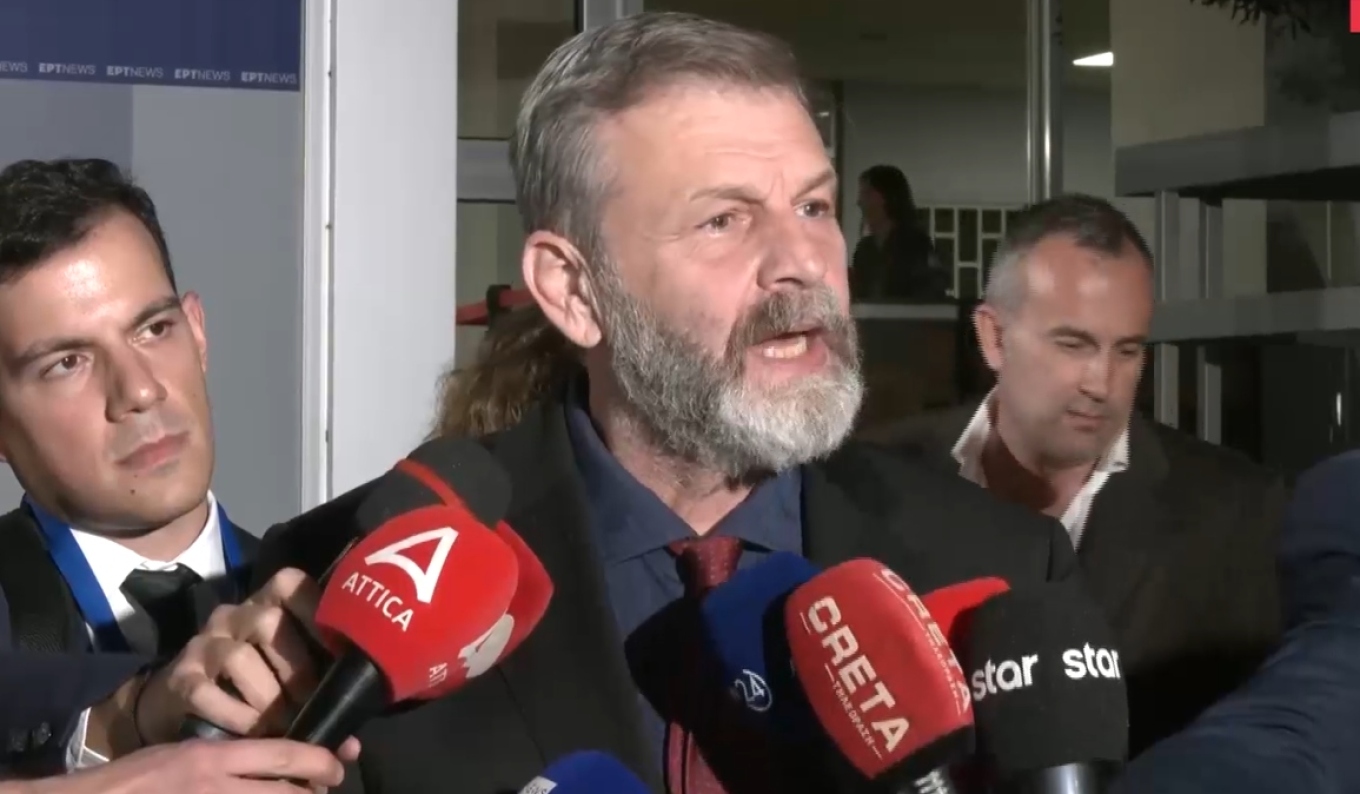 Debate ΣΥΡΙΖΑ -Στο Ραδιομέγαρο της ΕΡΤ ο Απόστολος Γκλέτσος: Θέλουμε τον κόσμο την Κυριακή στην κάλπη