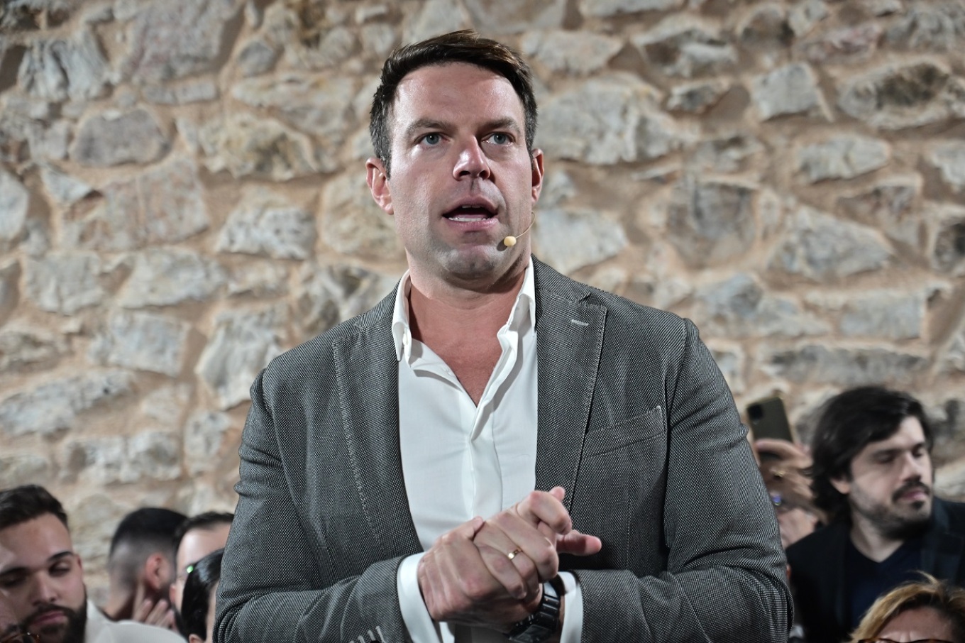 Στέφανος Κασσελάκης: Ο ΣΥΡΙΖΑ είναι υπό κατάληψη – Θα είναι σύνεδροι και τα δέντρα