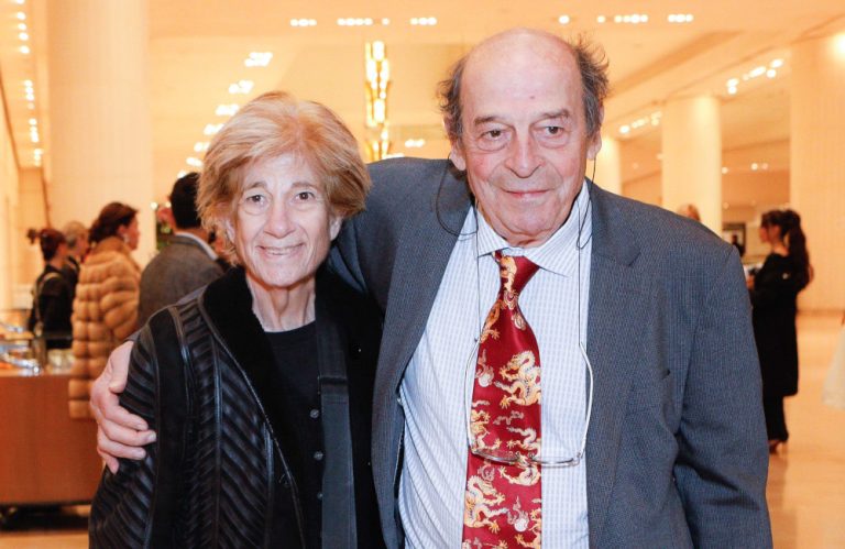 Σύζυγος Μανούσου Μανουσάκη: Πέθανε από οξεία λευχαιμία (Video)