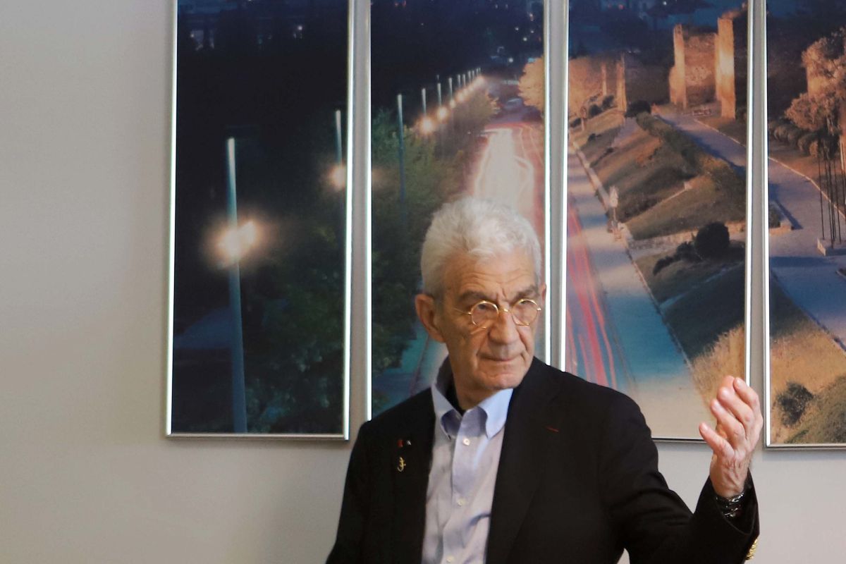 Χαμός στα social media για τον Γιάννη Μπουτάρη