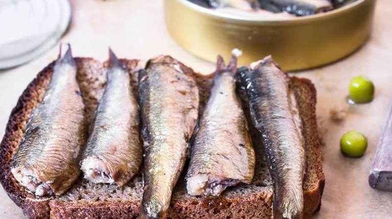 Είναι οι σαρδέλες υγιεινές; 9 εκπληκτικά οφέλη για την υγεία σύμφωνα με την επιστήμη