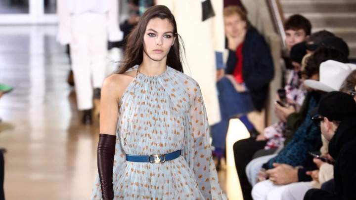 Ο Lanvin επιστρέφει στο Παρίσι με την πρώτη κολεξιόν του Peter Copping