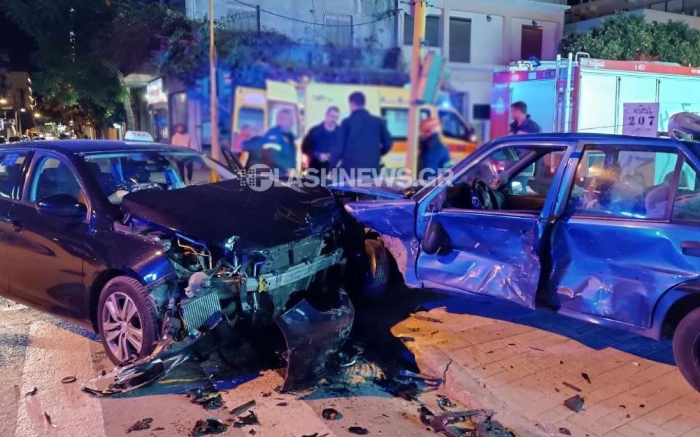 Τροχαίο στα Χανιά: Η στιγμή της σύγκρουσης ταξί με ΙΧ σε διασταύρωση – Δύο τραυματίες (Video)