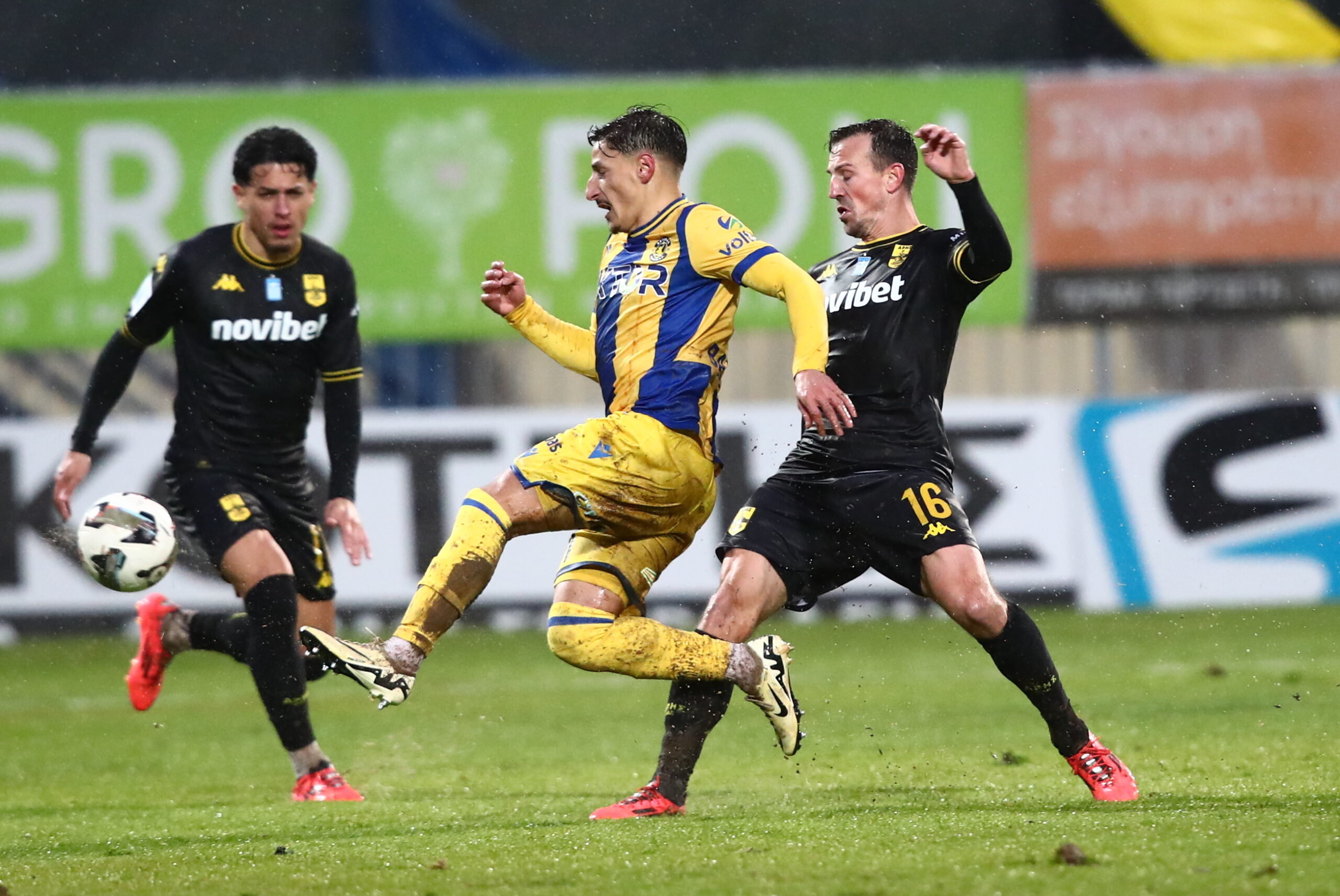 Superleague: Ήττα για τον Άρη στην “πισίνα” της Τρίπολης