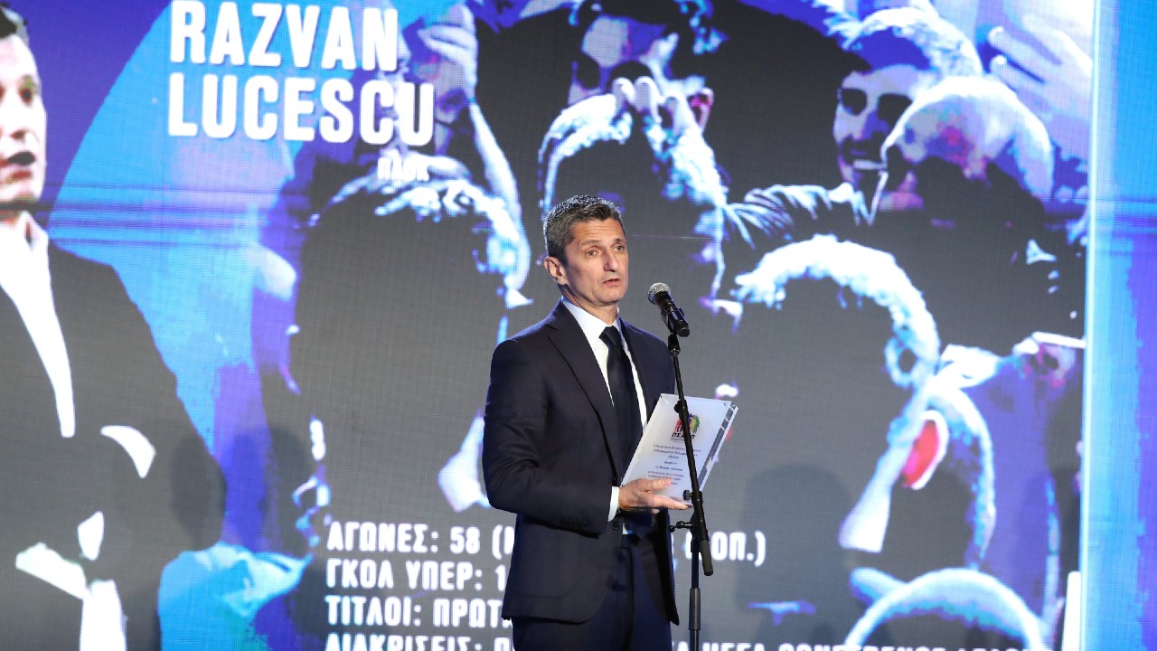 Κορυφαίος προπονητής ο Ραζβάν Λουτσέσκου: «Το βραβείο ανήκει στον ΠΑΟΚ για μία φανταστική σεζόν»!