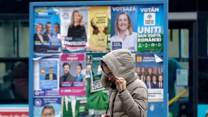 Εκλογές στη Ρουμανία: Πρώτοι οι σοσιαλδημοκράτες, ενισχύθηκε η άκρα δεξιά