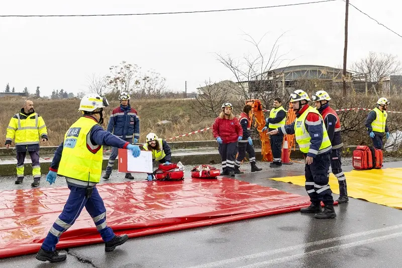 Θεσσαλονίκη: Εντυπωσιακή άσκηση για ατύχημα αεροσκάφους στο αεροδρόμιο «Μακεδονία» (ΦΩΤΟ+Video)