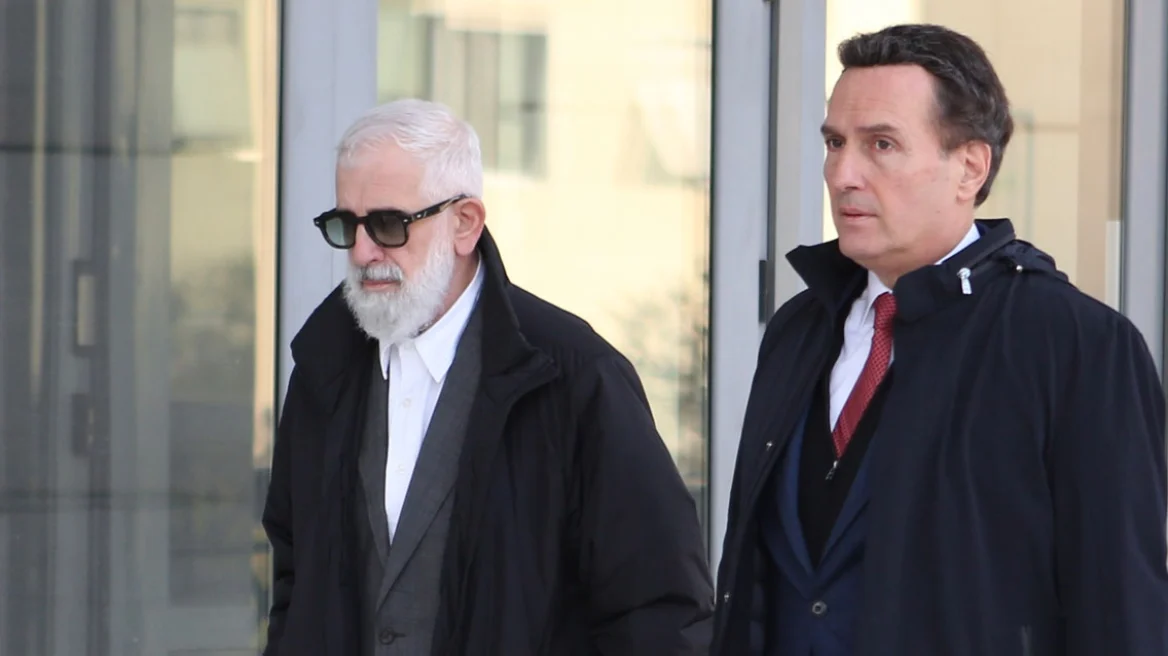 Δίκη Πέτρου Φιλιππίδη: «Δεν το είπα νωρίτερα γιατί ήταν παντοδύναμος…» - Τι κατέθεσε ηθοποιός που κατήγγειλε απόπειρα βιασμού